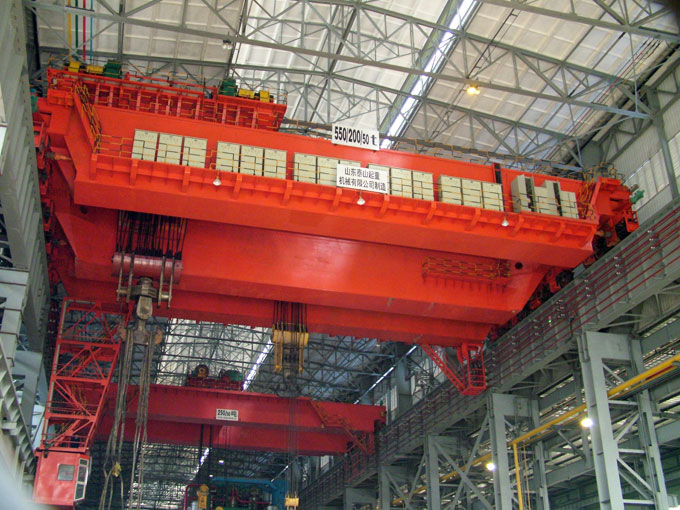 <b>新疆昌吉双梁行车厂家重型货物不用愁，</b>