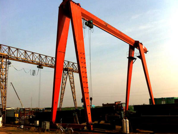 <strong>江西九州50吨龙门吊轨道基</strong>